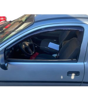 Set De Aletas Botaaguas Chevrolet Corsa 2p