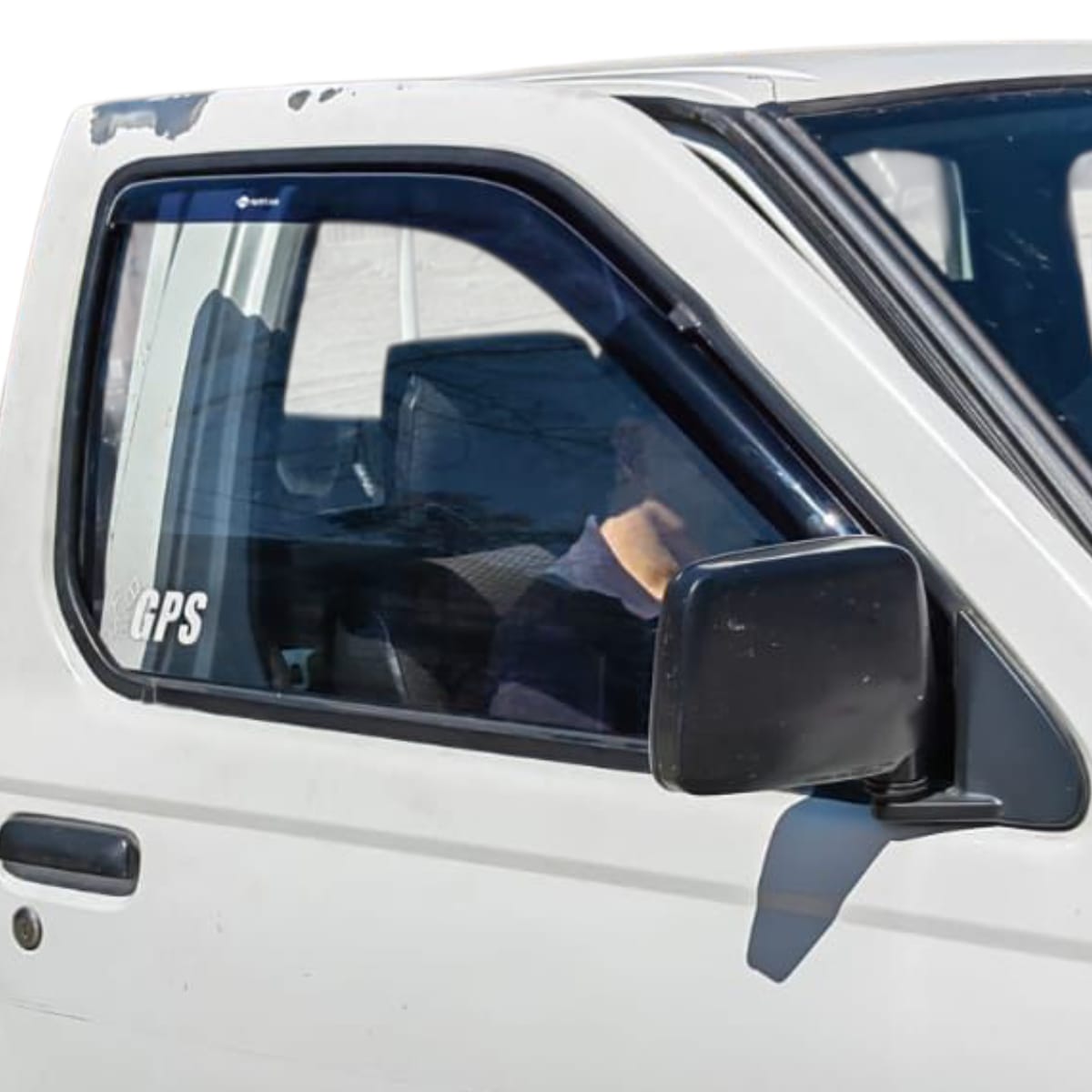 Set De Aletas Botaaguas Nissan D22 Terrano - Imagen 4