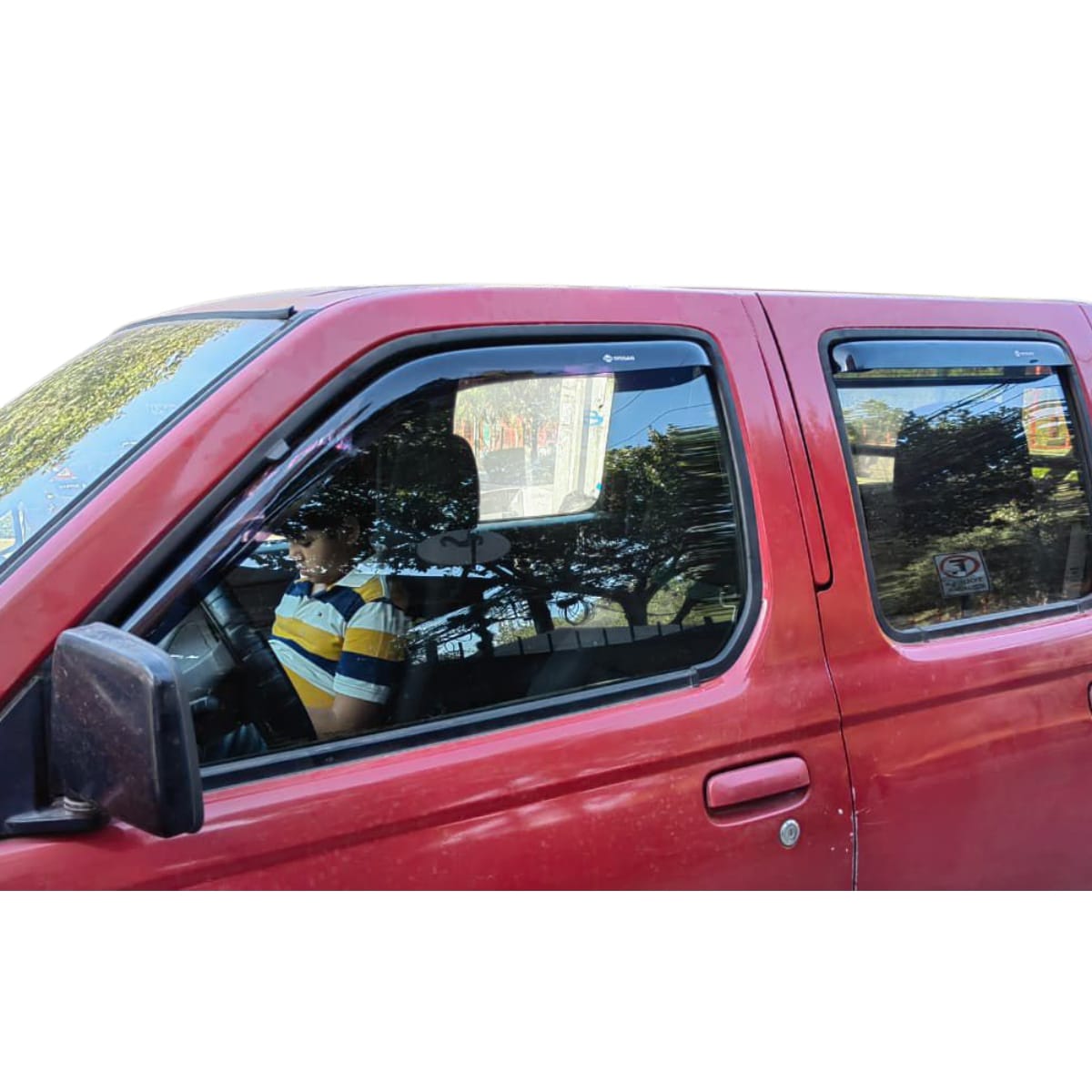 Set De Aletas Botaaguas Nissan D22 Terrano - Imagen 3