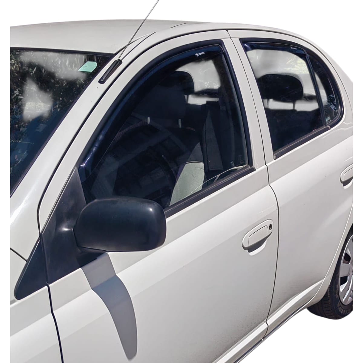 Set De Aletas Botaaguas Toyota Yaris Ecco 2000 - 2006 - Imagen 3