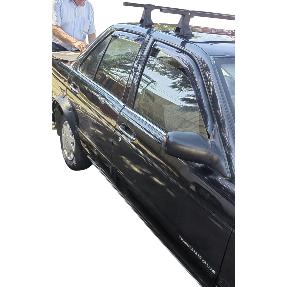 Set De Aletas Botaaguas Nissan V16 - Imagen 3