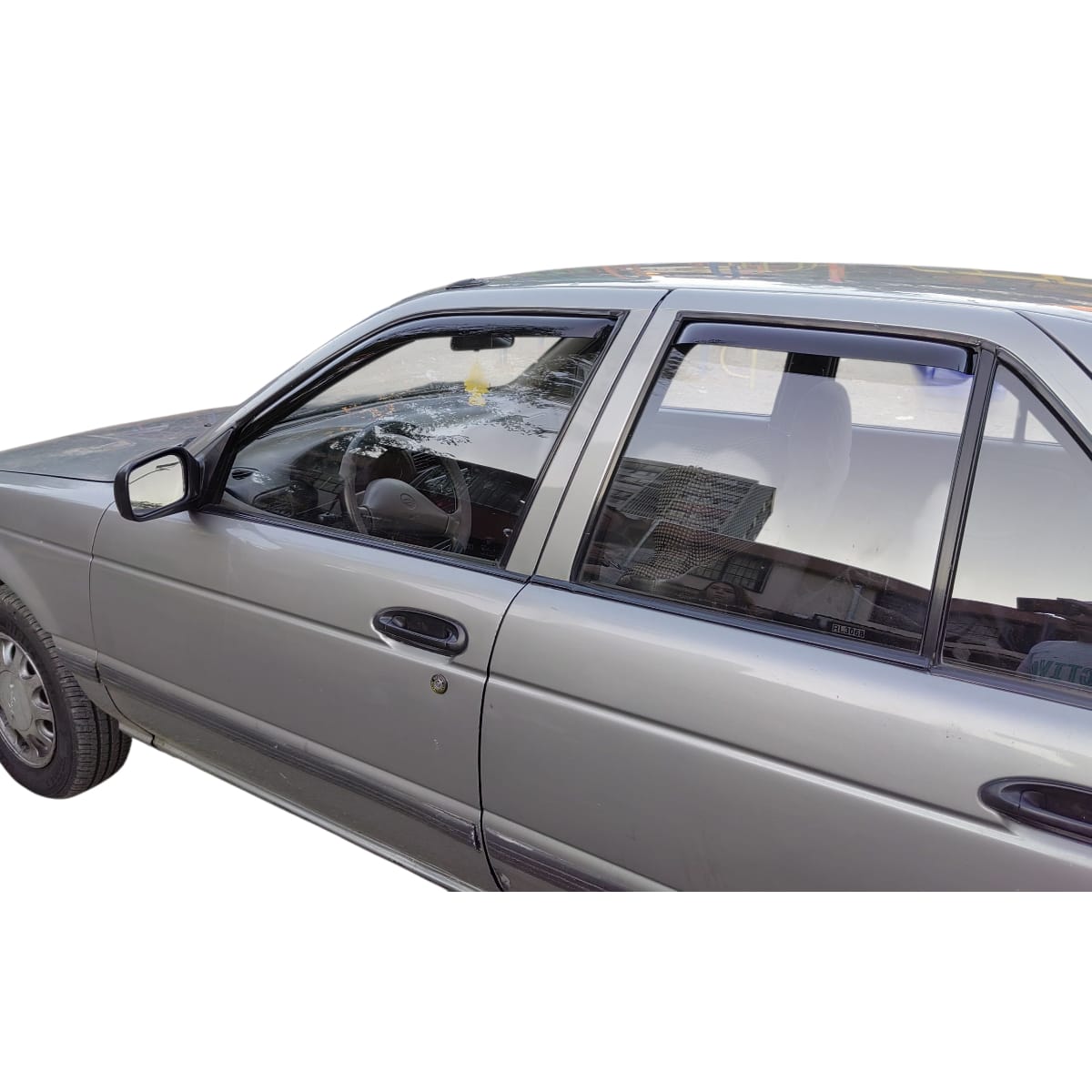 Set De Aletas Botaaguas Nissan V16 - Imagen 2