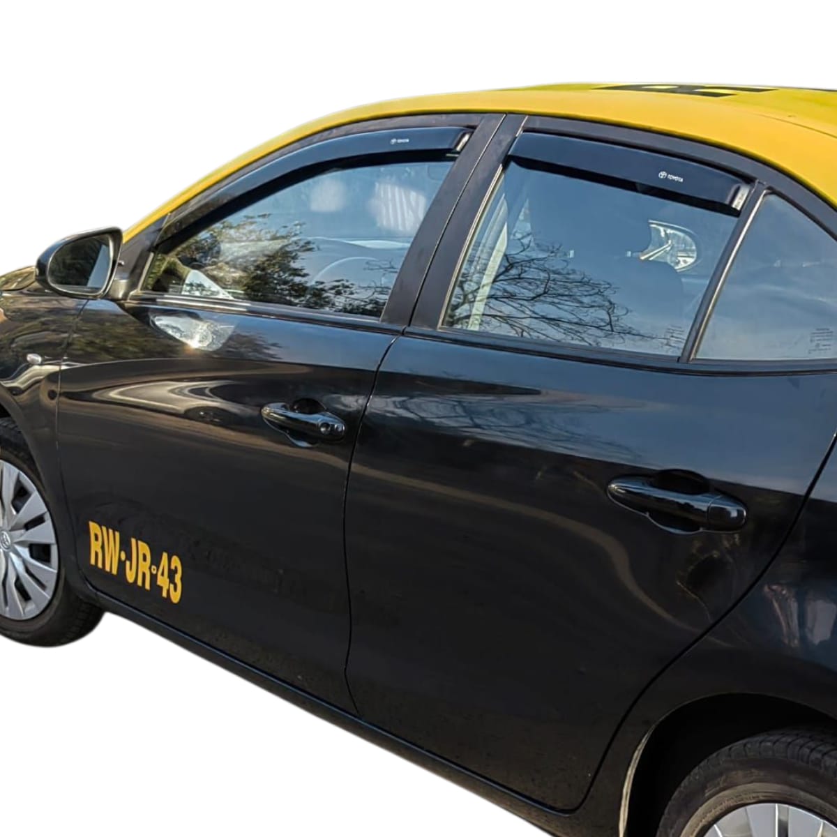 Set De Aletas Botaaguas Toyota Yaris 2014 - 2018 - Imagen 4