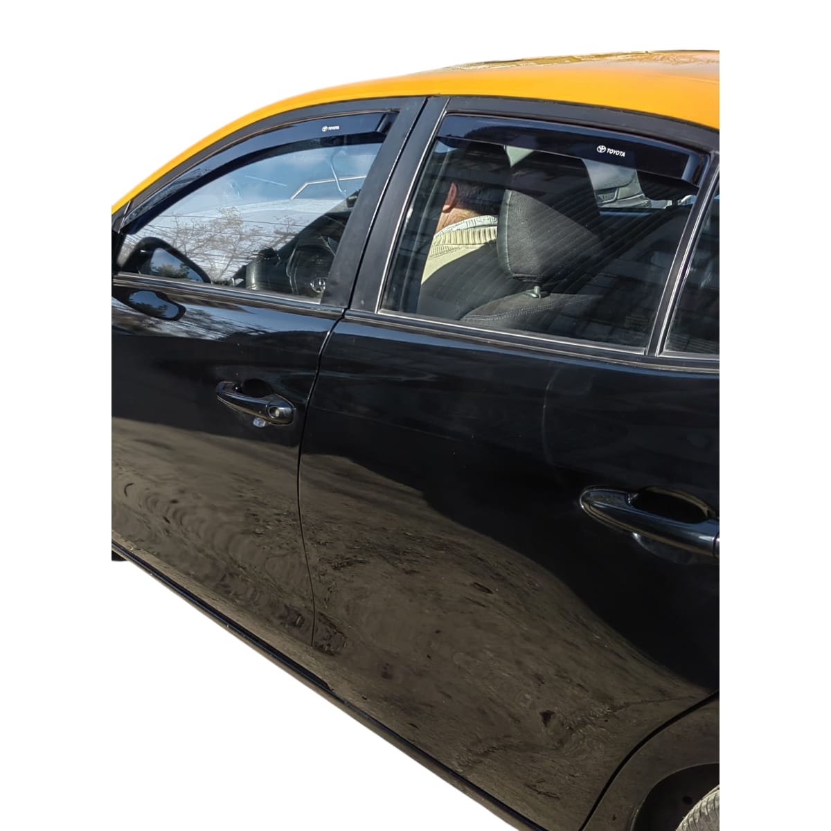 Set De Aletas Botaaguas Toyota Yaris 2014 - 2018 - Imagen 2