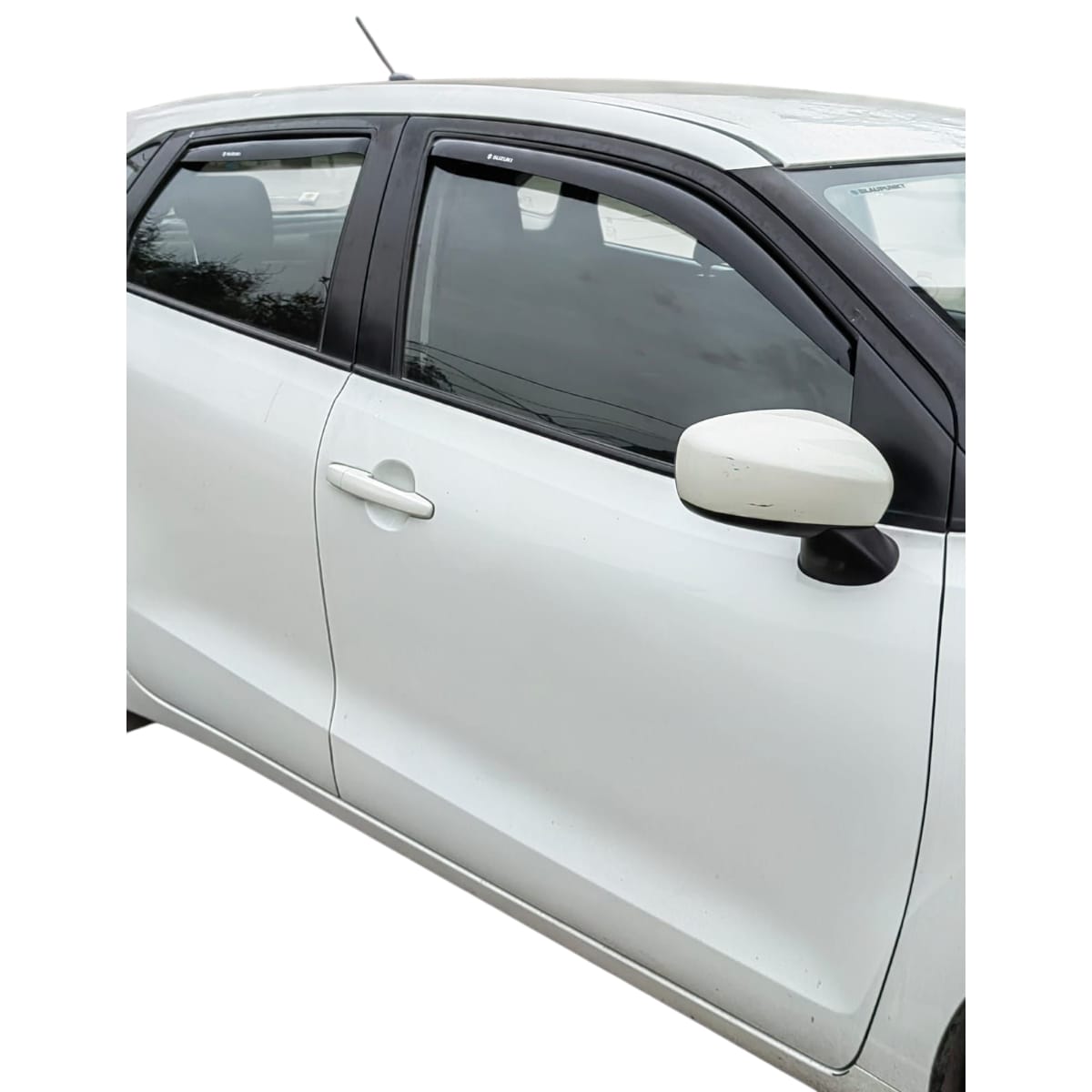 Set De Aletas Botaaguas Suzuki Baleno 2017 - 2022 - Imagen 3