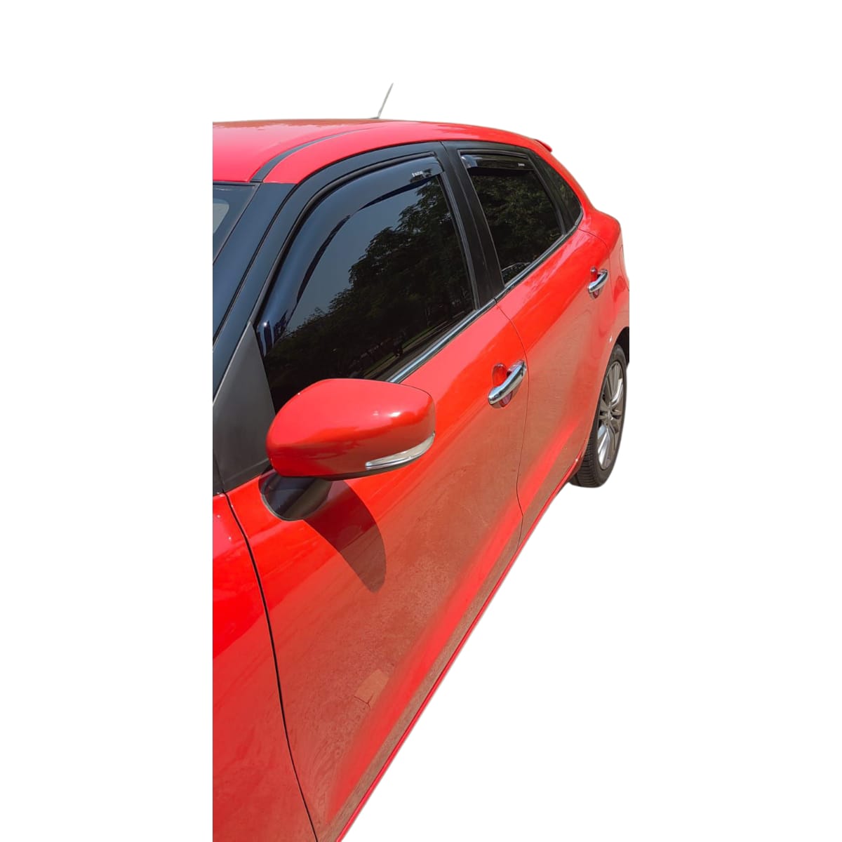 Set De Aletas Botaaguas Suzuki Baleno 2023+