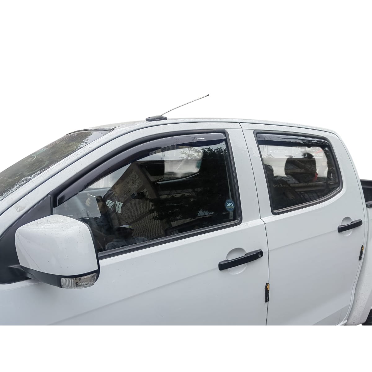 Set De Aletas Botaaguas Chevrolet D-max 2015 - 2020