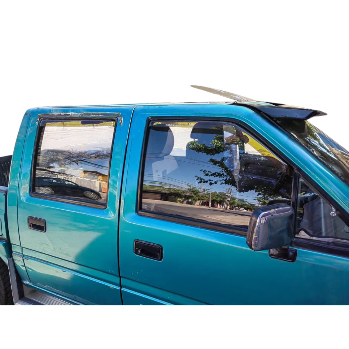 Set De Aletas Botaaguas Chevrolet Luv 89 - 96 - Imagen 2