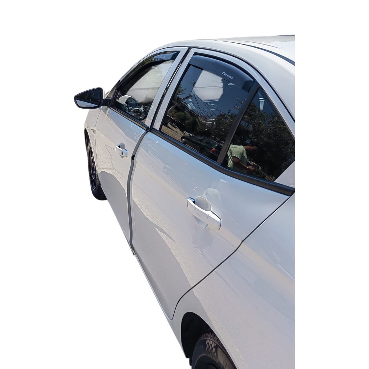 Set De Aletas Botaaguas Chevrolet Sail 2017 - 2023 - Imagen 4