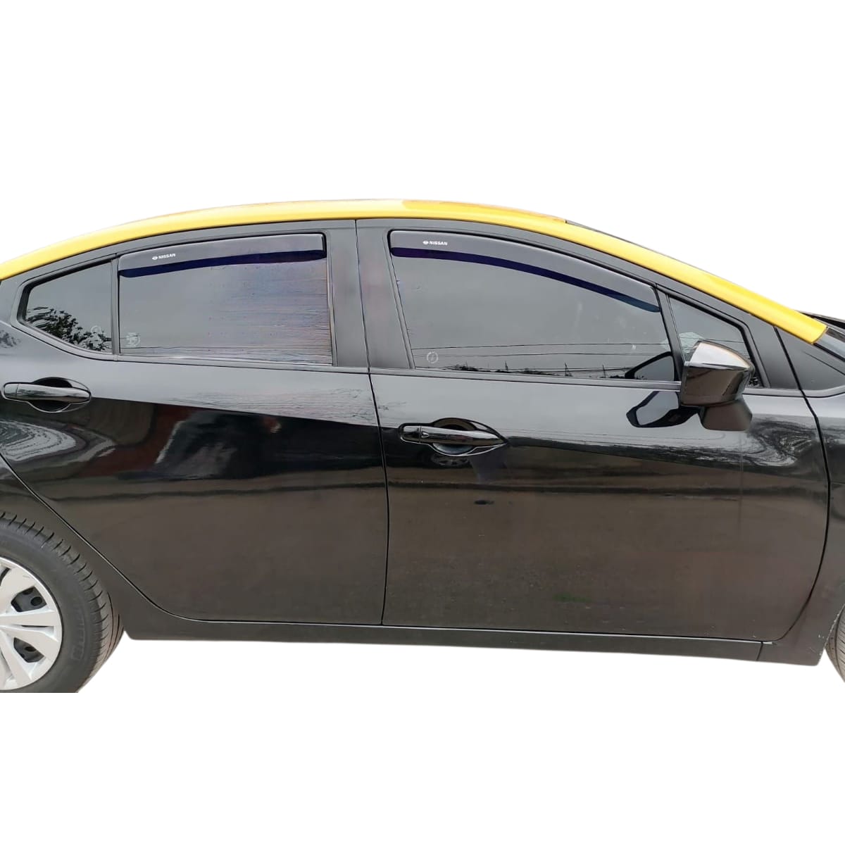 Set De Aletas Botaaguas Nissan Versa 2019 - 2024 - Imagen 2